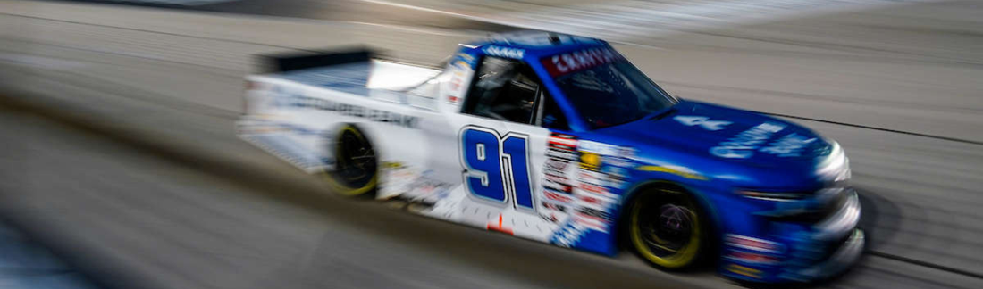 Christian Eckes supera problemas eléctricos y logra un top 10 en Texas Motor Speedway